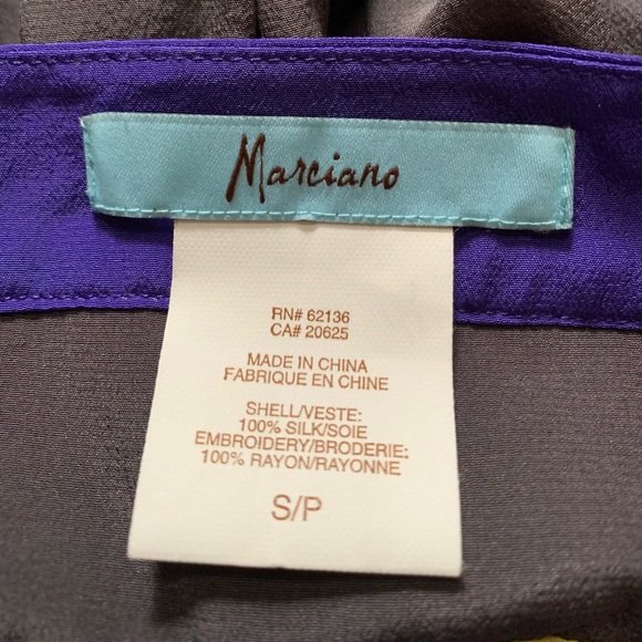 Like New! Women’s Marciano Gray Embroidered Silk Halter Top Size Small - Picture 10 of 10